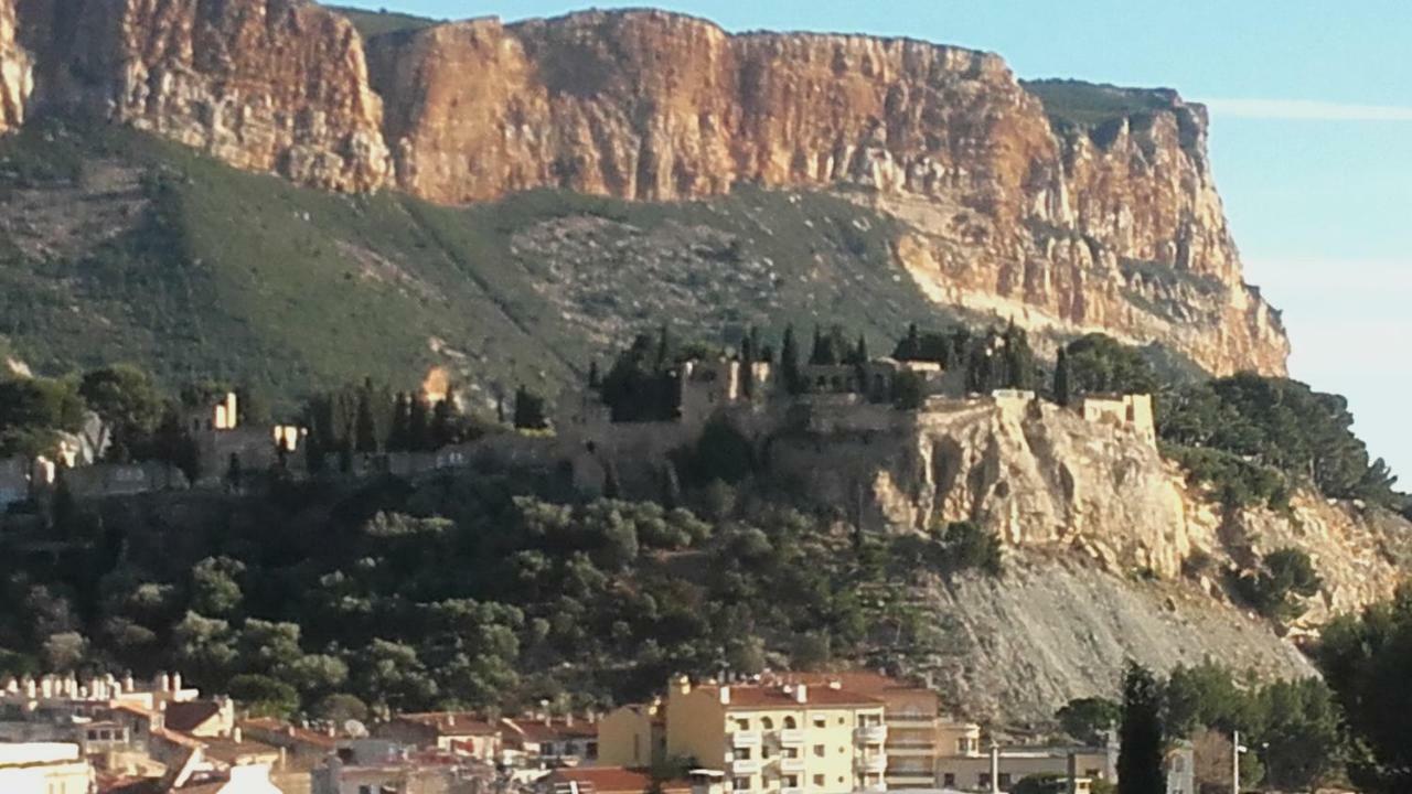 Cassis Centre- Entre Falaise Et Port Apartment ภายนอก รูปภาพ